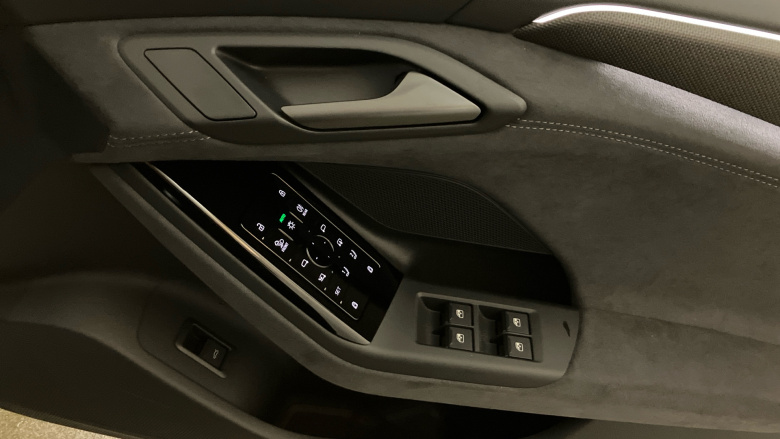 Audi A6 270kW Performance 100kWh S Line 5dr Auto Electric Estate